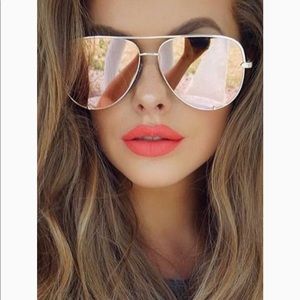 quay vivienne sunglasses gold